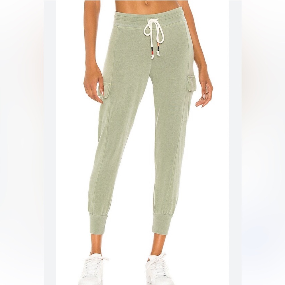 Cargo Sweatpant in Military SUNDRY